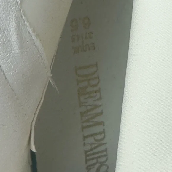 DREAM PAIRS Y2K-inspired Knee-high Platform Gogo Boots
Size 6.5 - Picture 8 of 8